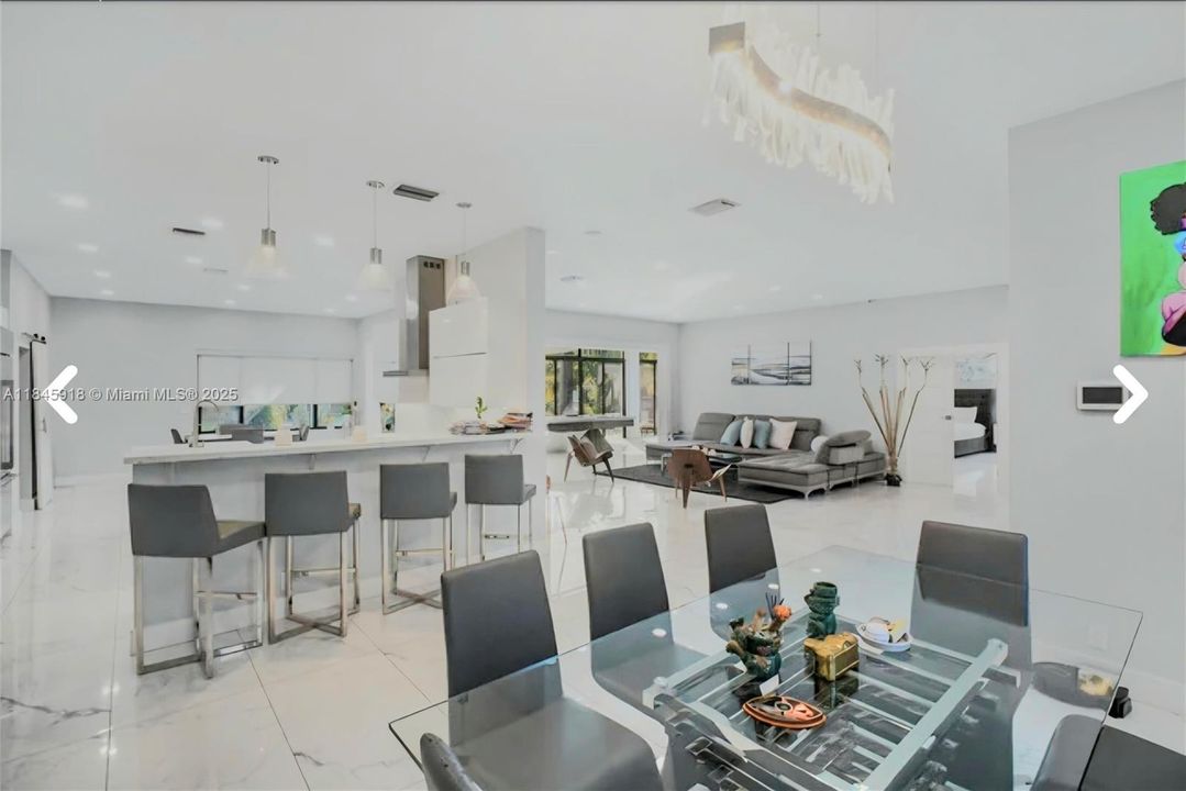 Недавно арендовано: $11,000 (5 спален, 4 ванн, 3706 Квадратных фут)