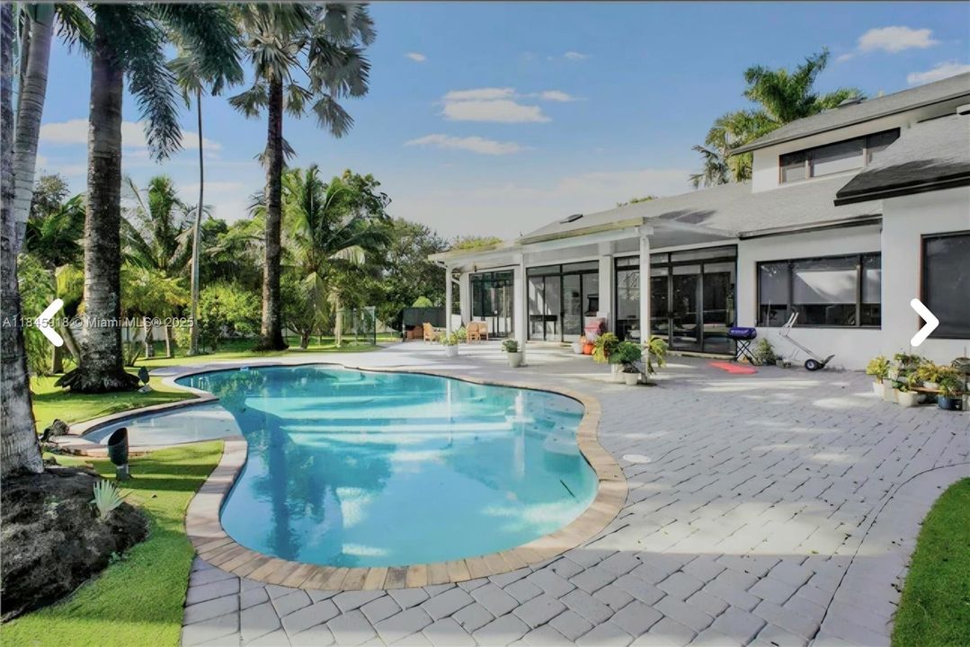 Недавно арендовано: $11,000 (5 спален, 4 ванн, 3706 Квадратных фут)