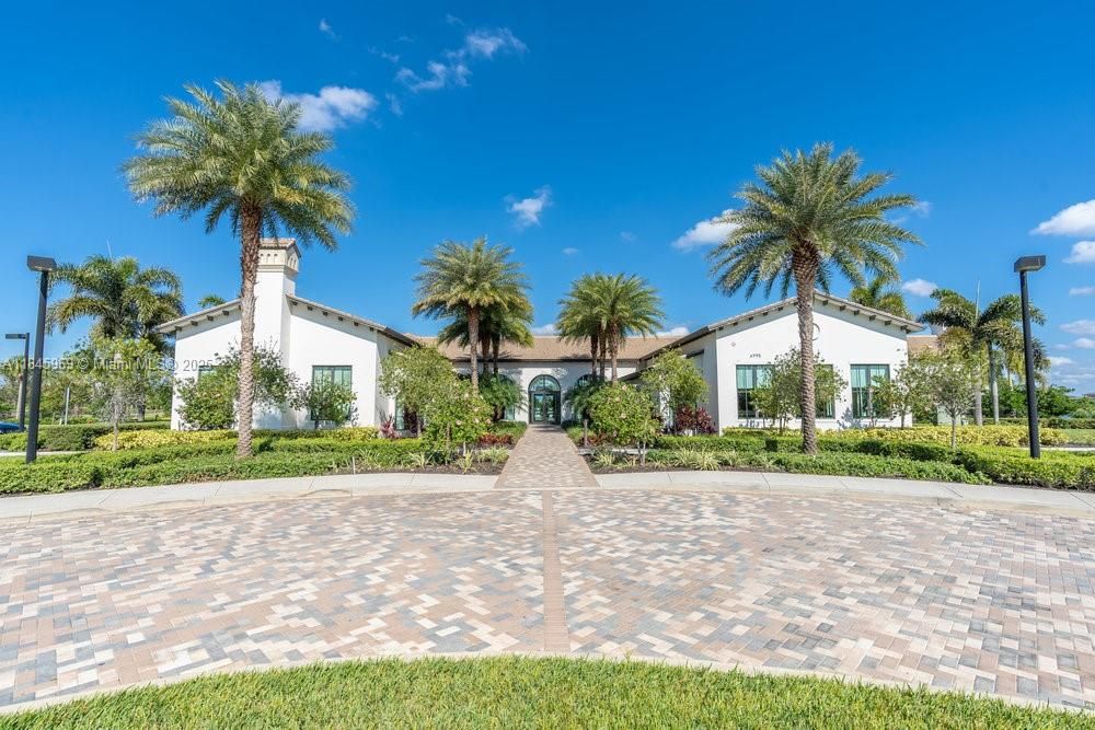 最近租的: $2,200 (3 贝兹, 2 浴室, 1924 平方英尺)