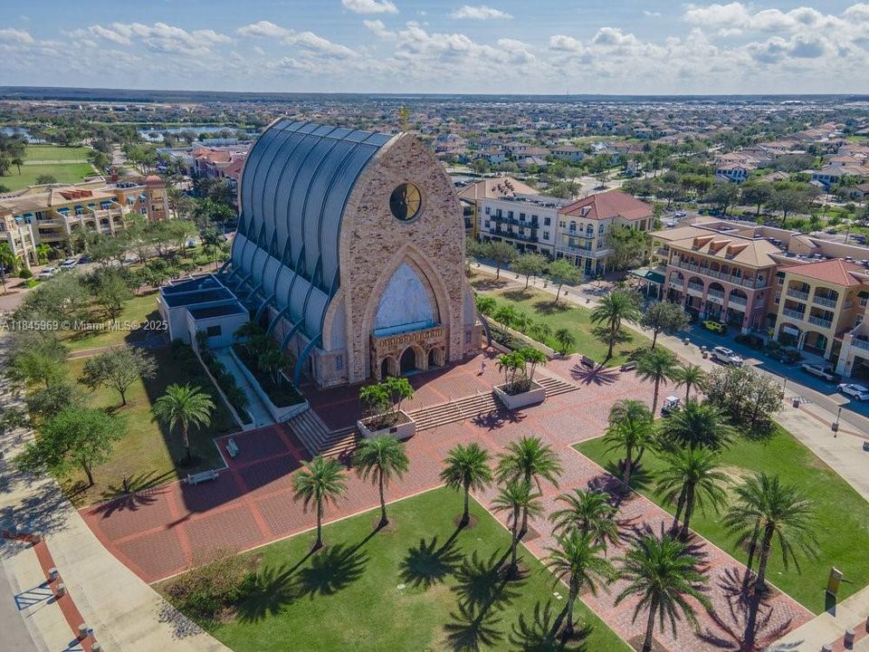 最近租的: $2,200 (3 贝兹, 2 浴室, 1924 平方英尺)