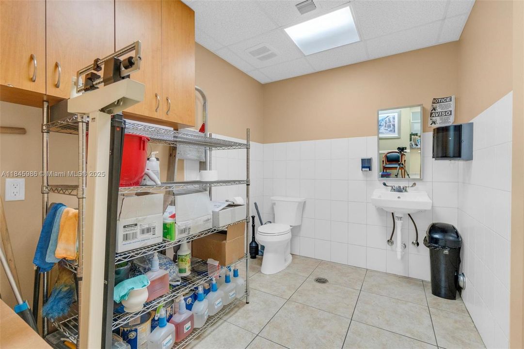 出租: $42 (0 贝兹, 0 浴室, 0 平方英尺)