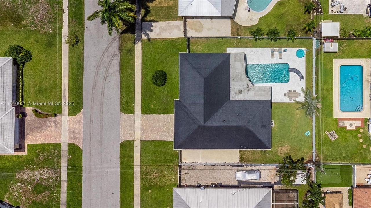 Recently Rented: $6,500 (4 beds, 3 baths, 1694 Square Feet)