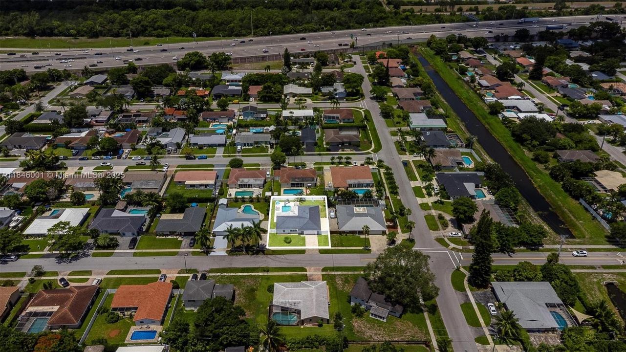 Recently Rented: $6,500 (4 beds, 3 baths, 1694 Square Feet)