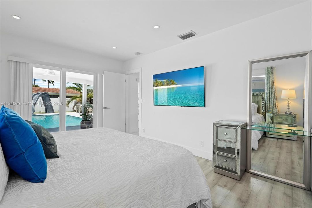 Recently Rented: $6,500 (4 beds, 3 baths, 1694 Square Feet)