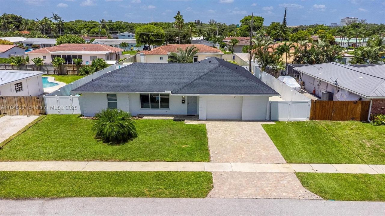 Recently Rented: $6,500 (4 beds, 3 baths, 1694 Square Feet)