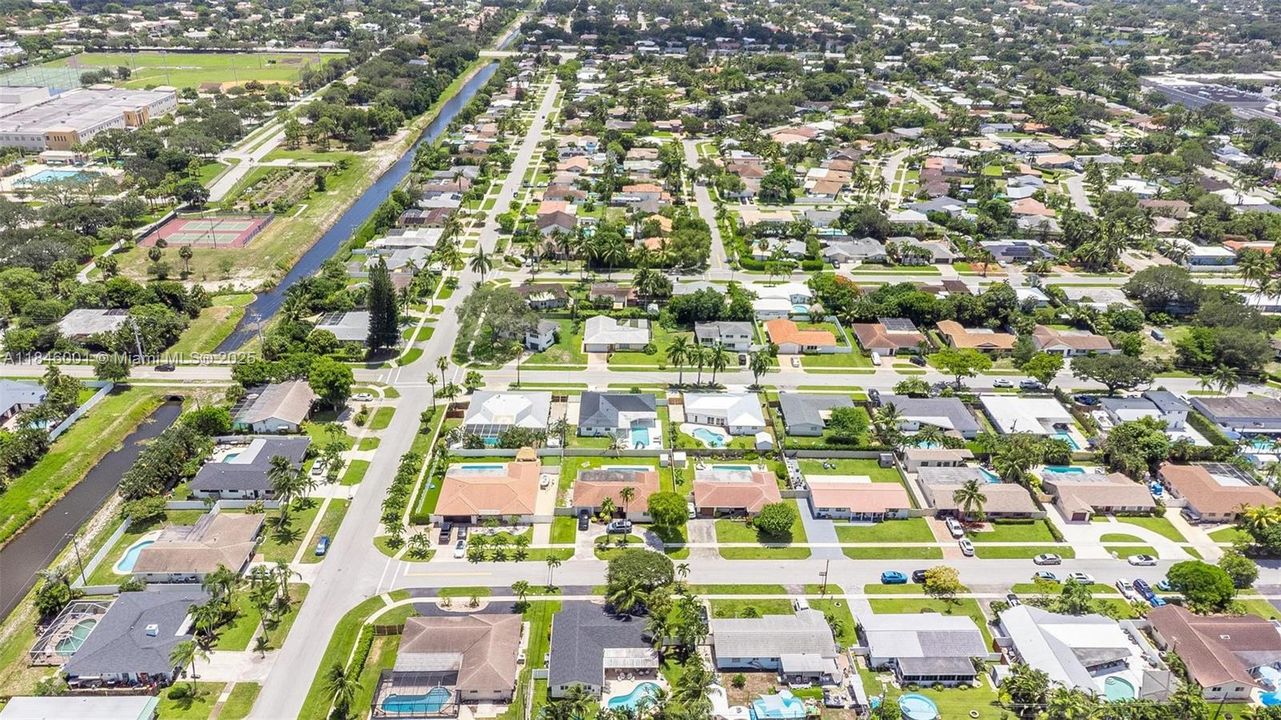 Recently Rented: $6,500 (4 beds, 3 baths, 1694 Square Feet)