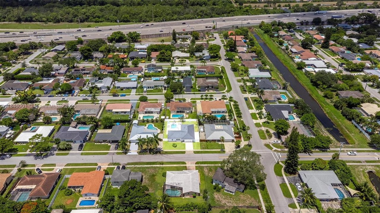 Recently Rented: $6,500 (4 beds, 3 baths, 1694 Square Feet)