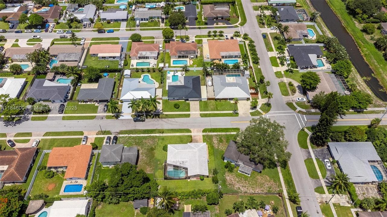 Recently Rented: $6,500 (4 beds, 3 baths, 1694 Square Feet)