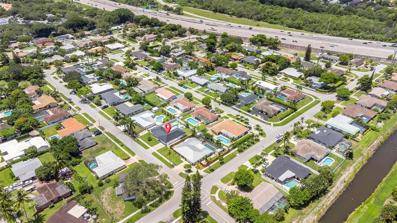 Recently Rented: $6,500 (4 beds, 3 baths, 1694 Square Feet)