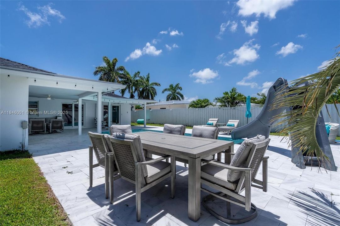 Recently Rented: $6,500 (4 beds, 3 baths, 1694 Square Feet)