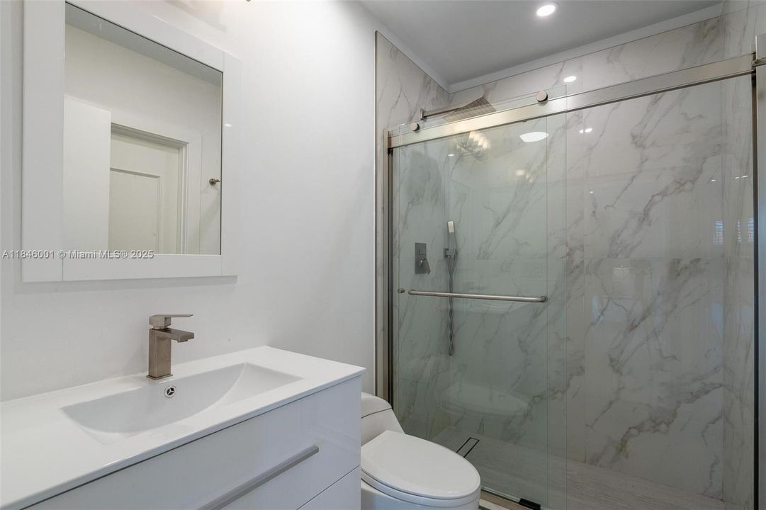 Recently Rented: $6,500 (4 beds, 3 baths, 1694 Square Feet)