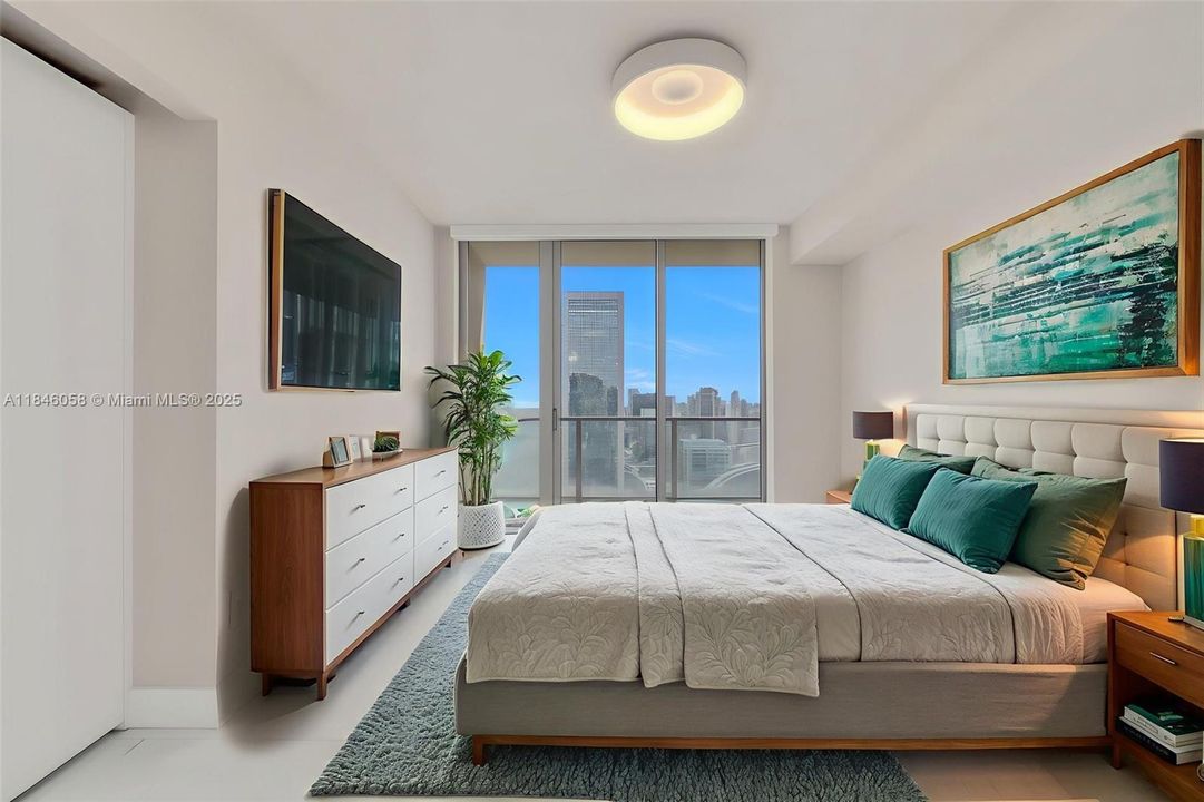 Recently Sold: $1,850,000 (3 beds, 4 baths, 1868 Square Feet)