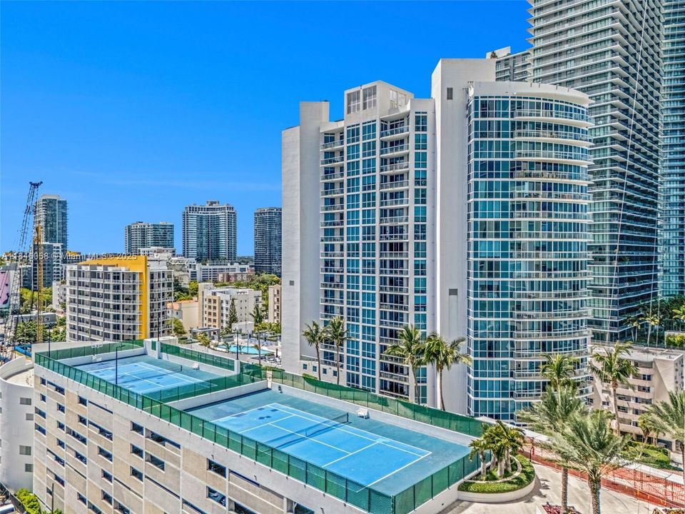 Recently Sold: $1,850,000 (3 beds, 4 baths, 1868 Square Feet)