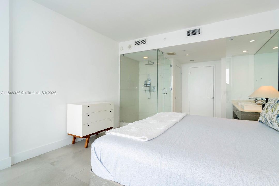 En Venta: $935,000 (2 camas, 2 baños, 1067 Pies cuadrados)