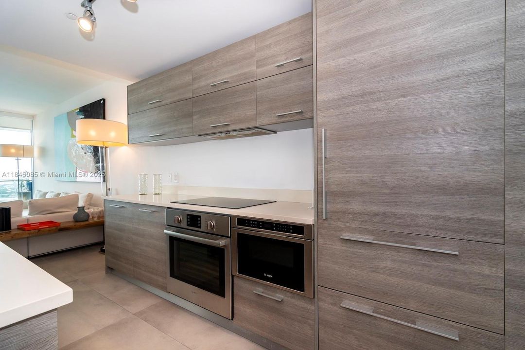 En Venta: $935,000 (2 camas, 2 baños, 1067 Pies cuadrados)