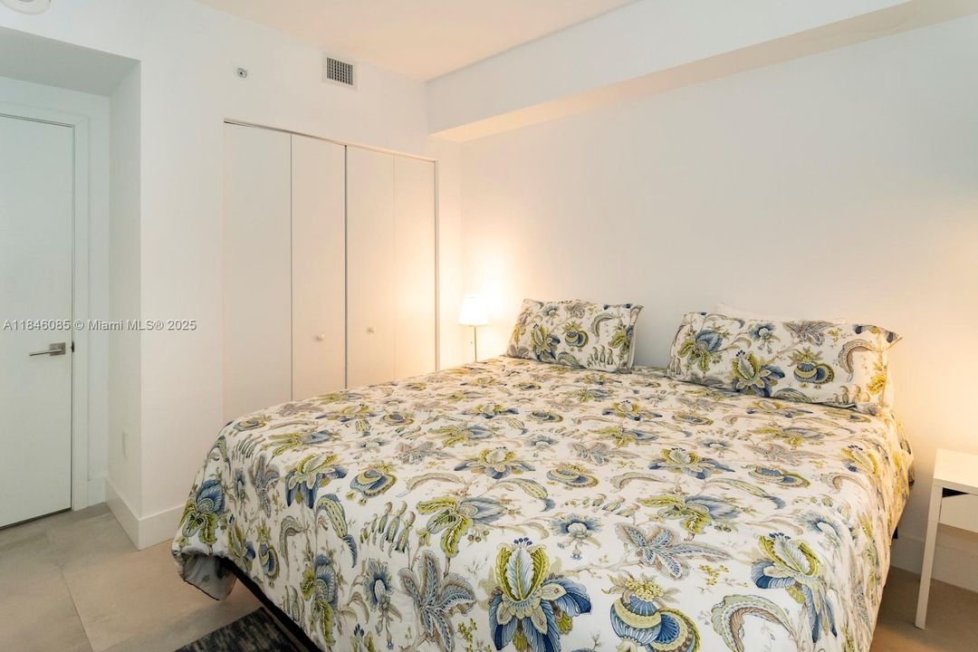 En Venta: $935,000 (2 camas, 2 baños, 1067 Pies cuadrados)