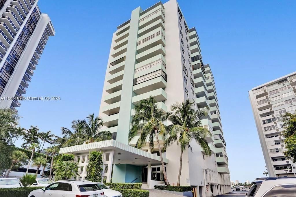 Vendido Recientemente: $1,650,000 (2 camas, 2 baños, 1333 Pies cuadrados)