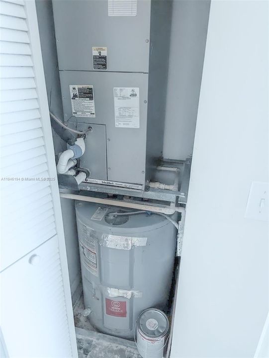 En Venta: $245,000 (1 camas, 1 baños, 696 Pies cuadrados)