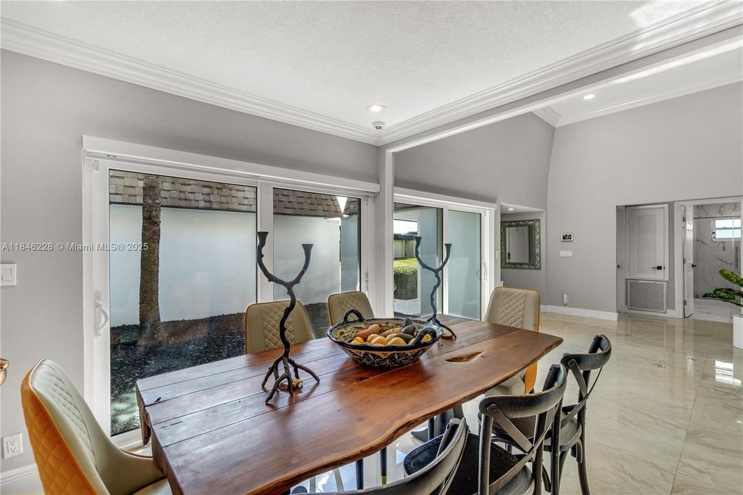 En Renta: $5,300 (3 camas, 3 baños, 2093 Pies cuadrados)