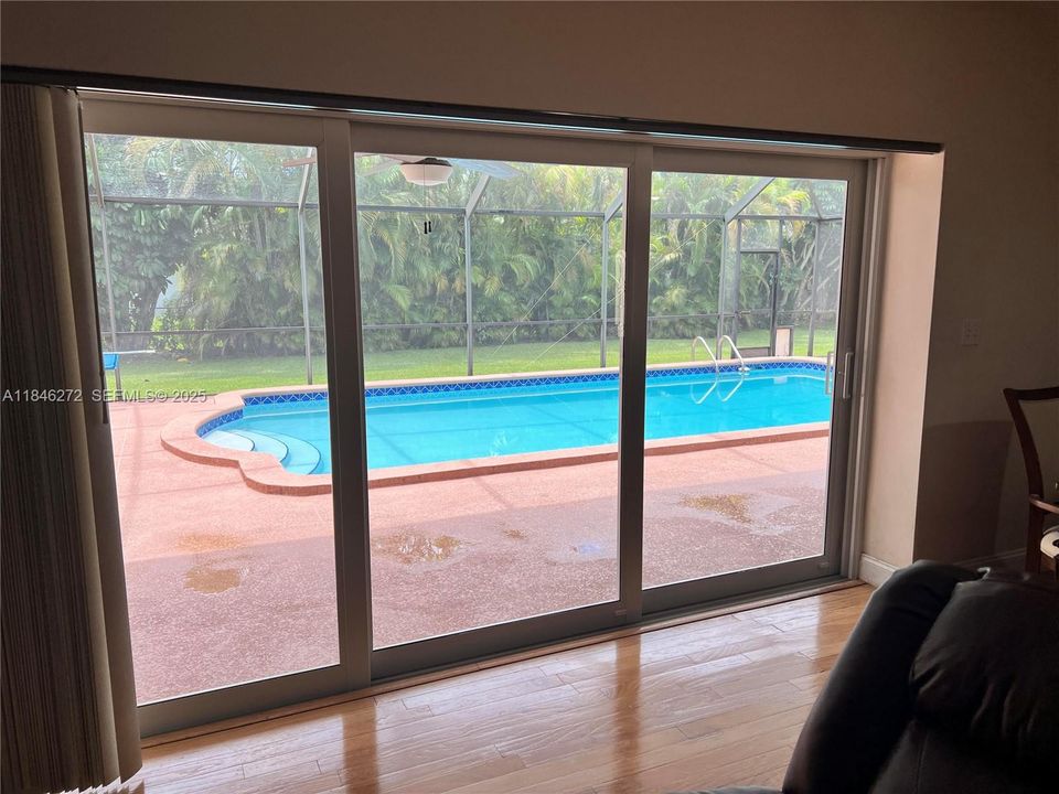 待售: $1,259,900 (4 贝兹, 2 浴室, 2364 平方英尺)