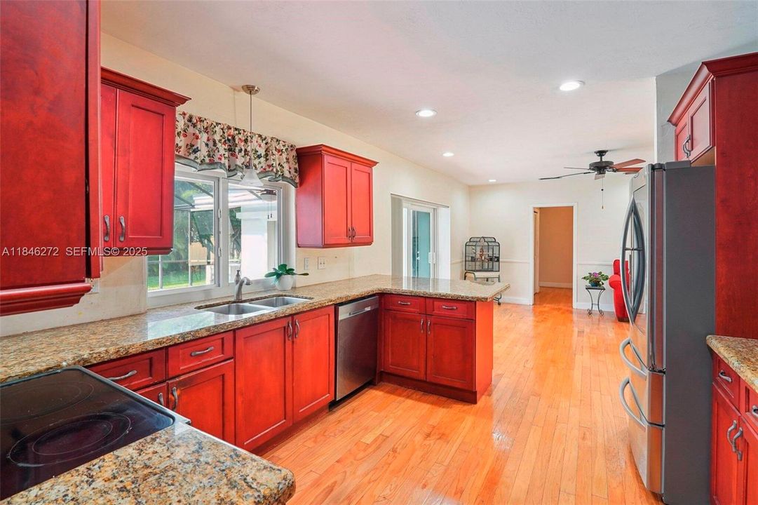 待售: $1,259,900 (4 贝兹, 2 浴室, 2364 平方英尺)