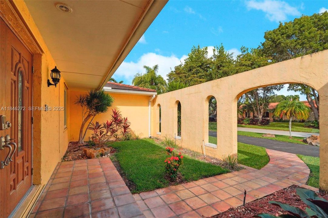 待售: $1,259,900 (4 贝兹, 2 浴室, 2364 平方英尺)