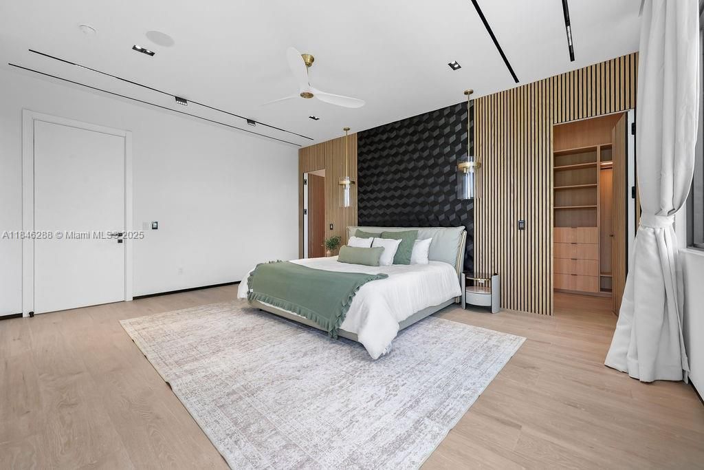 待售: $3,285,000 (4 贝兹, 4 浴室, 3741 平方英尺)