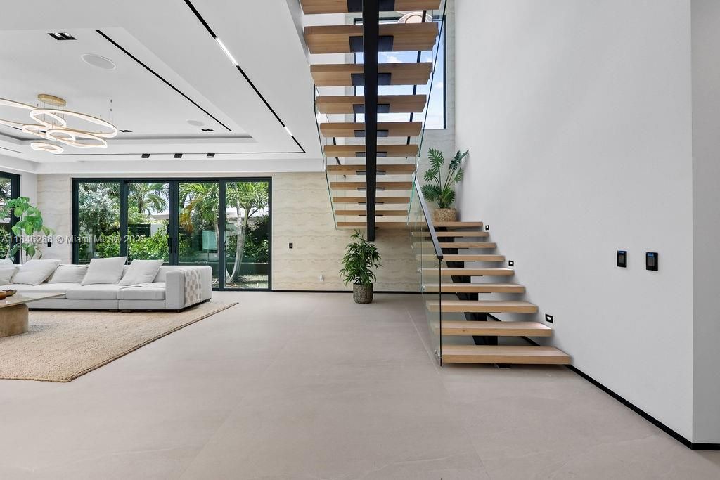 待售: $3,285,000 (4 贝兹, 4 浴室, 3741 平方英尺)