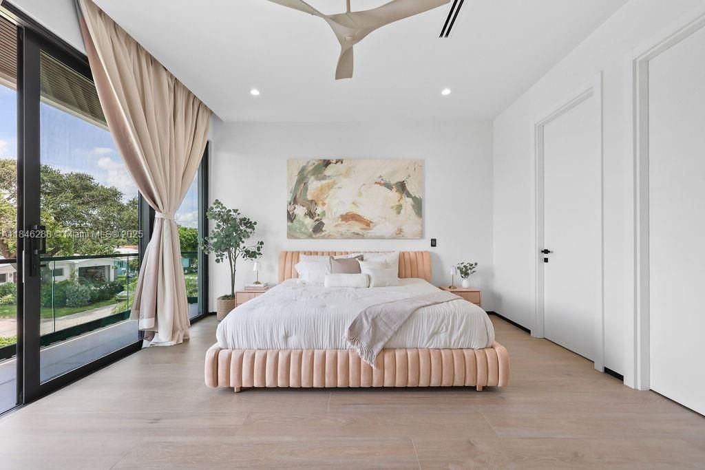 待售: $3,285,000 (4 贝兹, 4 浴室, 3741 平方英尺)