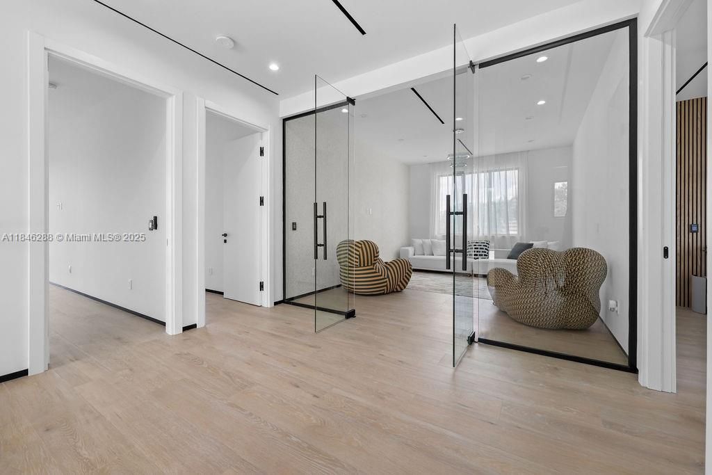 待售: $3,285,000 (4 贝兹, 4 浴室, 3741 平方英尺)