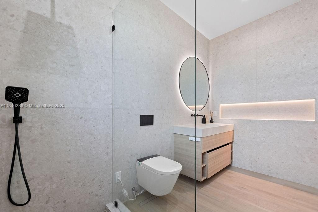 待售: $3,285,000 (4 贝兹, 4 浴室, 3741 平方英尺)