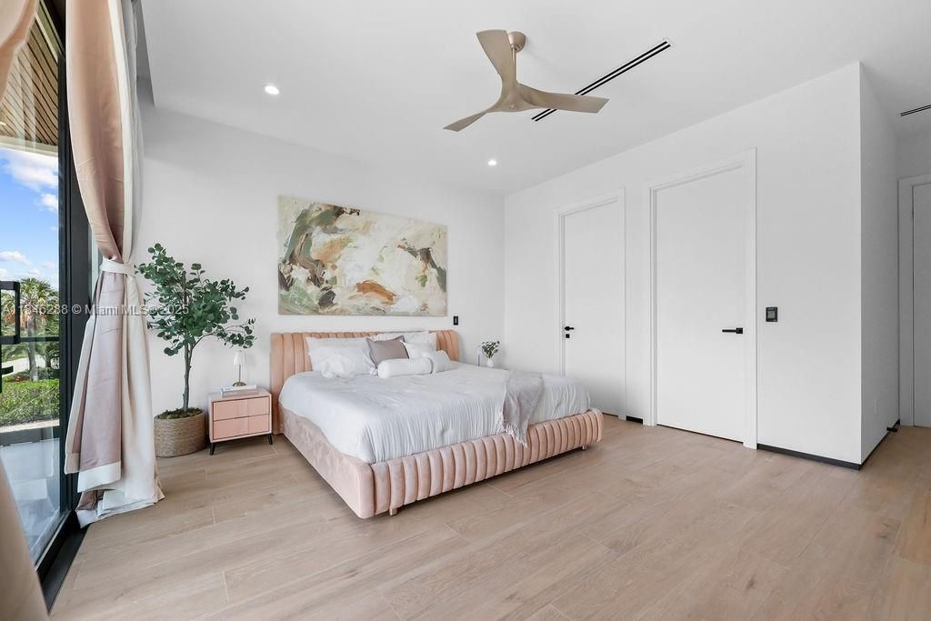 待售: $3,285,000 (4 贝兹, 4 浴室, 3741 平方英尺)