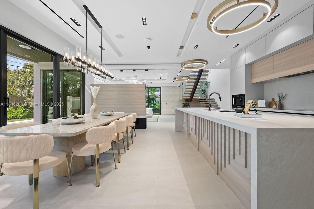 待售: $3,285,000 (4 贝兹, 4 浴室, 3741 平方英尺)