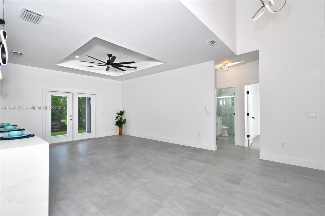 En Venta: $344,000 (3 camas, 2 baños, 0 Pies cuadrados)