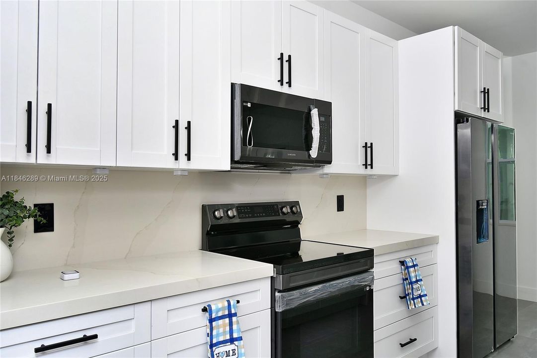 En Venta: $344,000 (3 camas, 2 baños, 0 Pies cuadrados)