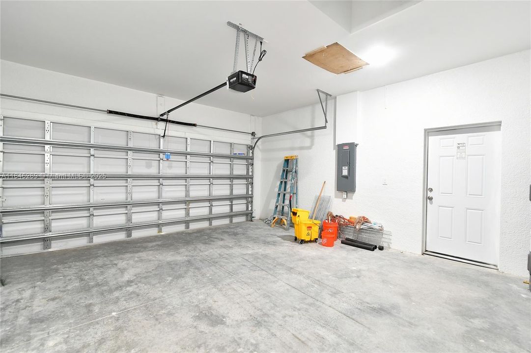 En Venta: $344,000 (3 camas, 2 baños, 0 Pies cuadrados)