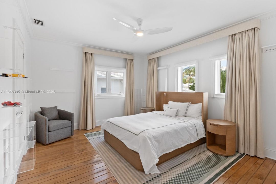 En Renta: $24,900 (5 camas, 6 baños, 3990 Pies cuadrados)