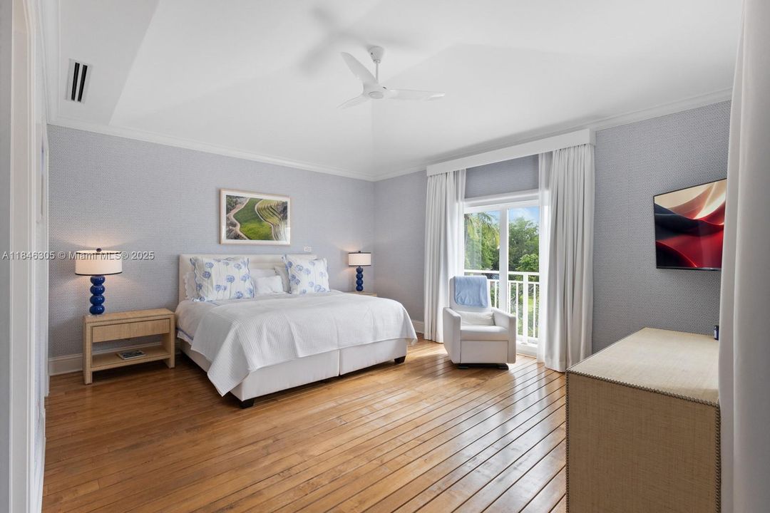 En Renta: $24,900 (5 camas, 6 baños, 3990 Pies cuadrados)