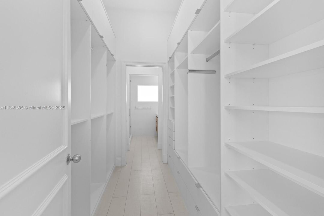 En Renta: $24,900 (5 camas, 6 baños, 3990 Pies cuadrados)