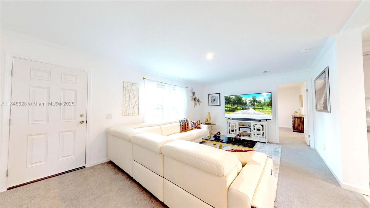 最近售出: $299,999 (3 贝兹, 2 浴室, 1600 平方英尺)