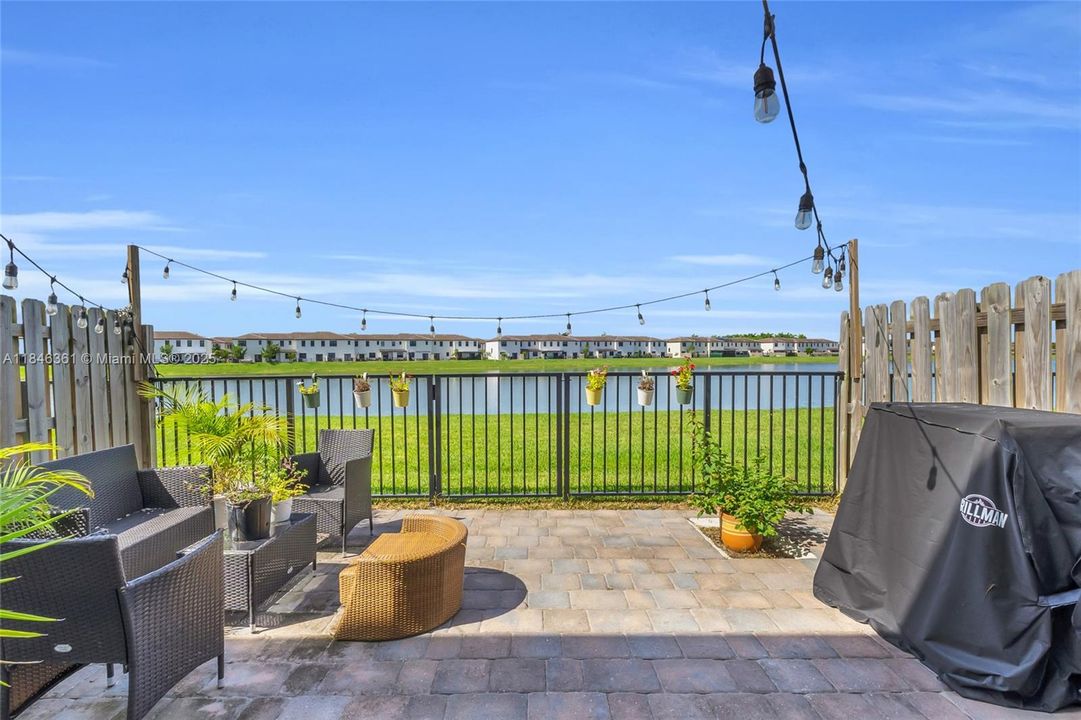 На продажу: $405,000 (3 спален, 2 ванн, 1778 Квадратных фут)