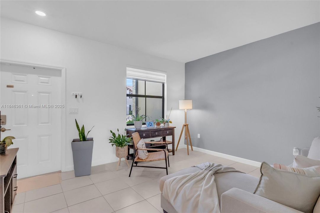 На продажу: $405,000 (3 спален, 2 ванн, 1778 Квадратных фут)