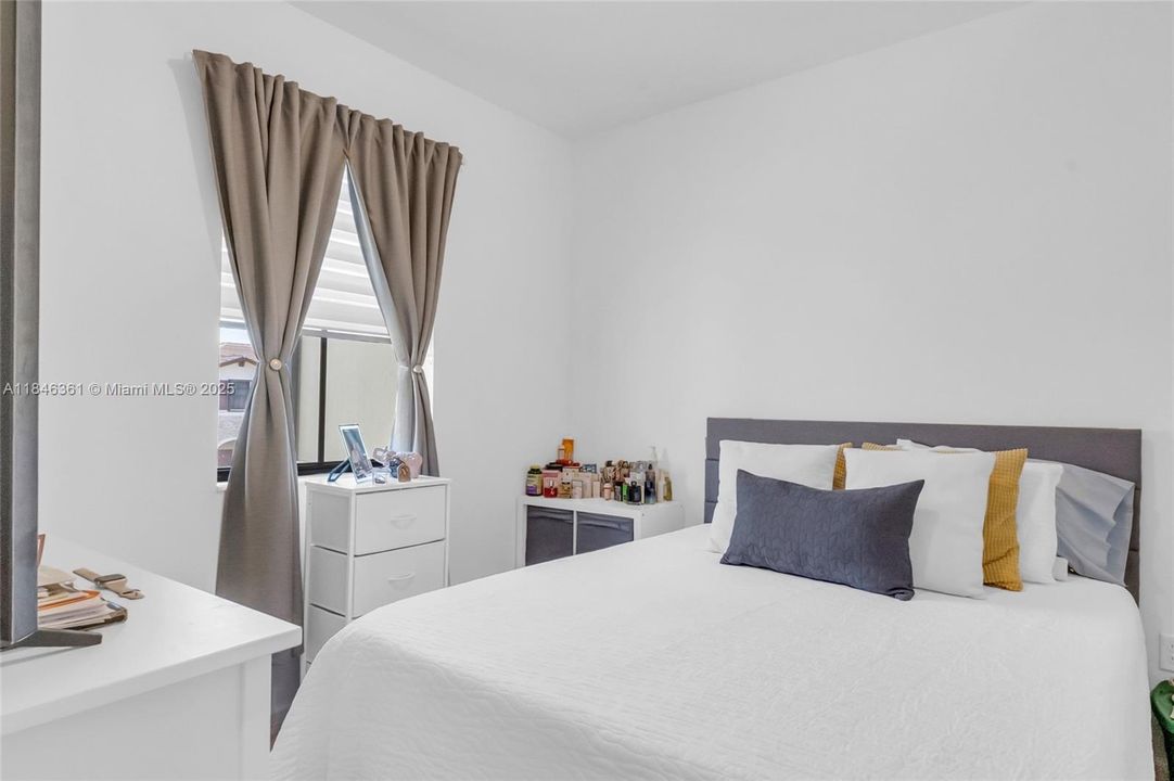 На продажу: $405,000 (3 спален, 2 ванн, 1778 Квадратных фут)