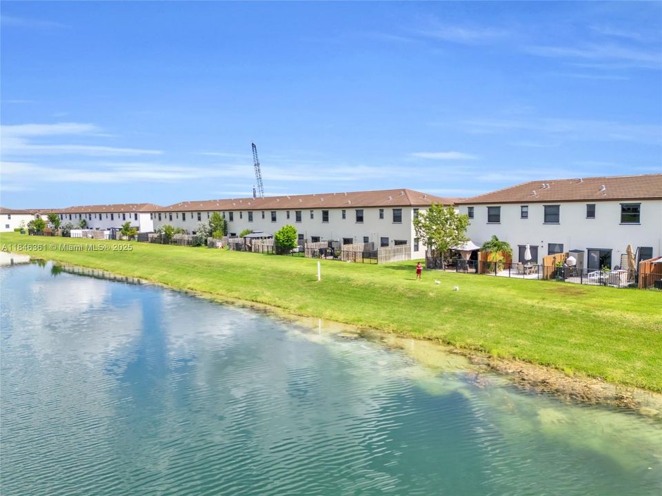 На продажу: $405,000 (3 спален, 2 ванн, 1778 Квадратных фут)