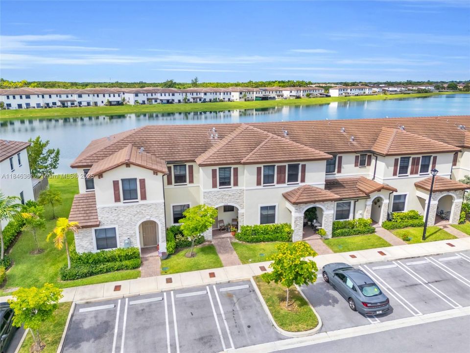 На продажу: $405,000 (3 спален, 2 ванн, 1778 Квадратных фут)