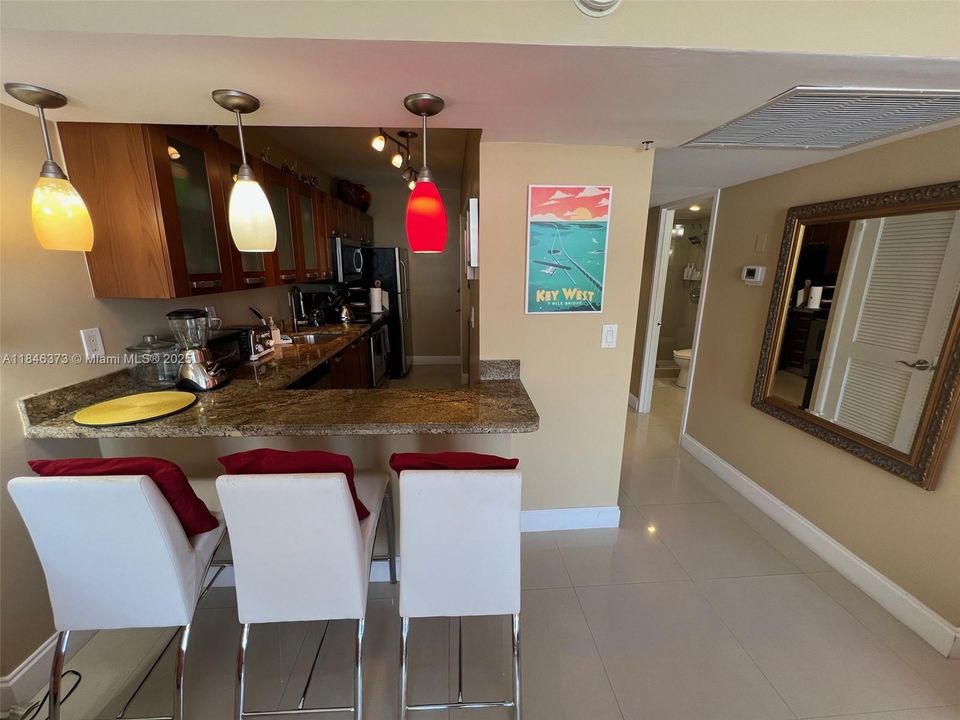 For Sale: $420,000 (0 beds, 1 baths, 550 Square Feet)