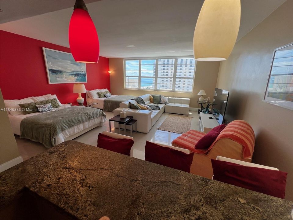 For Sale: $420,000 (0 beds, 1 baths, 550 Square Feet)