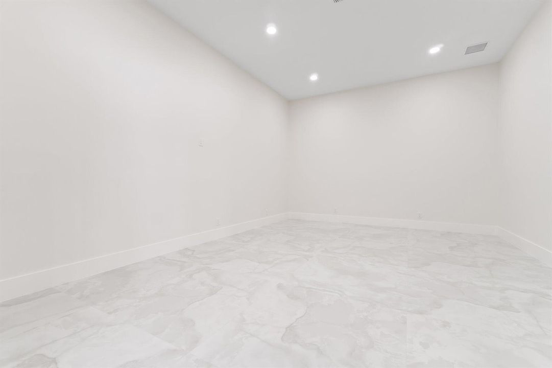 057-12850152ndStN-Jupiter-FL-33478-SMALL