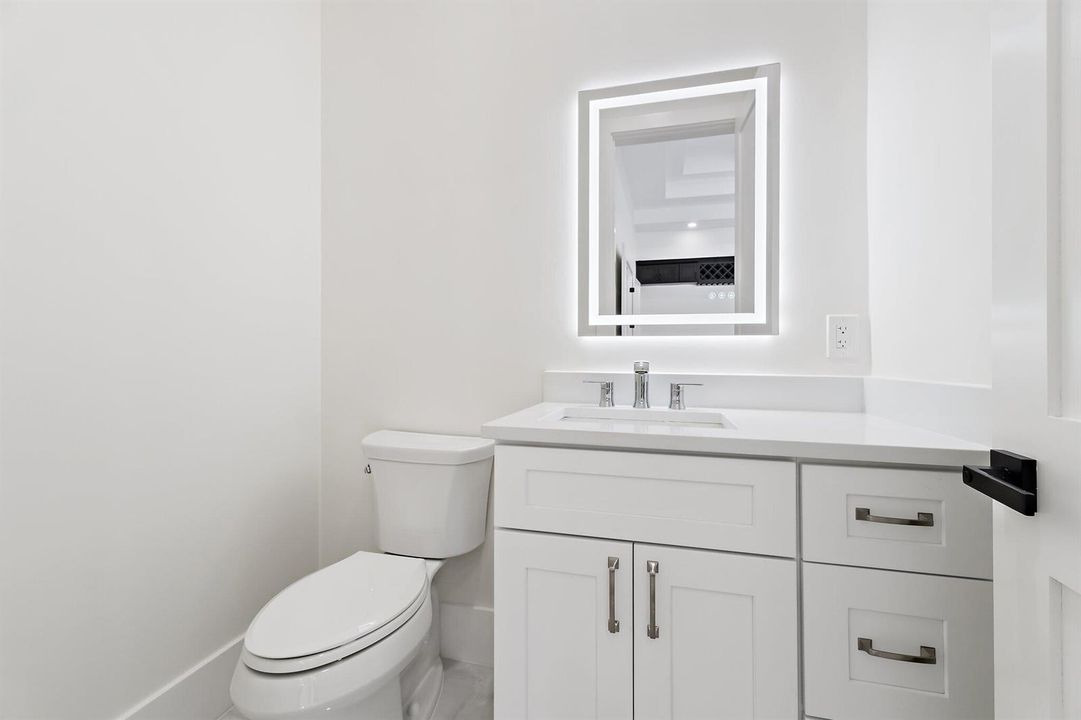 059-12850152ndStN-Jupiter-FL-33478-SMALL