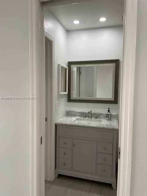 На продажу: $239,900 (2 спален, 2 ванн, 0 Квадратных фут)